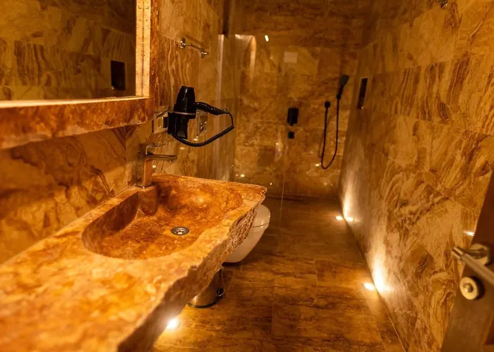 Olenda Cappadocia * 乌奇希萨尔